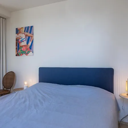 Trinity Cove 167 * Ostend