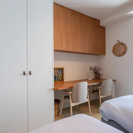 Trinity Cove 167 Apartment