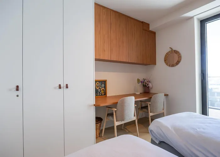 Trinity Cove 167 Apartment