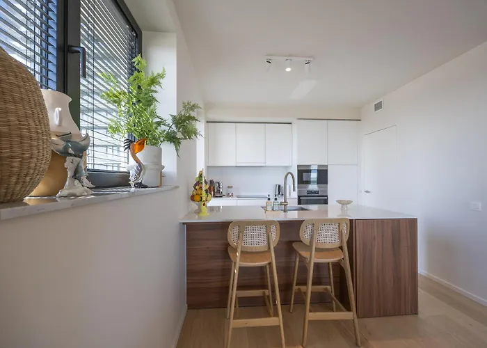 Trinity Cove 167 Apartment