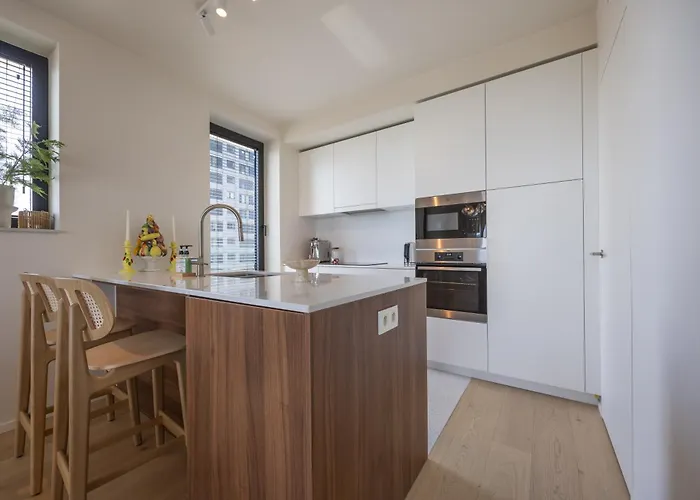 Trinity Cove 167 Apartment